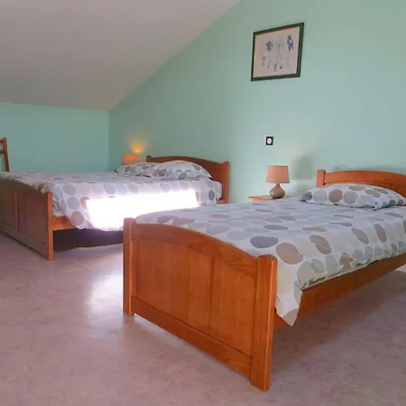 Prázdninový dům En Pierres Avec Poele Et Animaux Admis - Fr-1-653-79 *