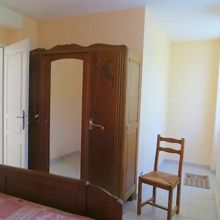 En Pierres Avec Poele Et Animaux Admis - Fr-1-653-79 *