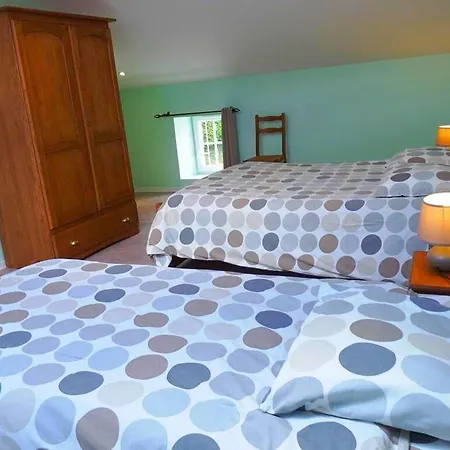 En Pierres Avec Poele Et Animaux Admis - Fr-1-653-79