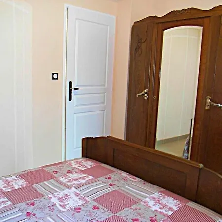 En Pierres Avec Poele Et Animaux Admis - Fr-1-653-79 * Asnières-sur-Nouère