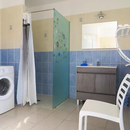 En Pierres Avec Poele Et Animaux Admis - Fr-1-653-79 * Asnières-sur-Nouère