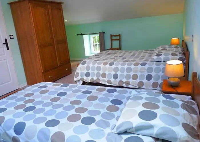 En Pierres Avec Poele Et Animaux Admis - Fr-1-653-79