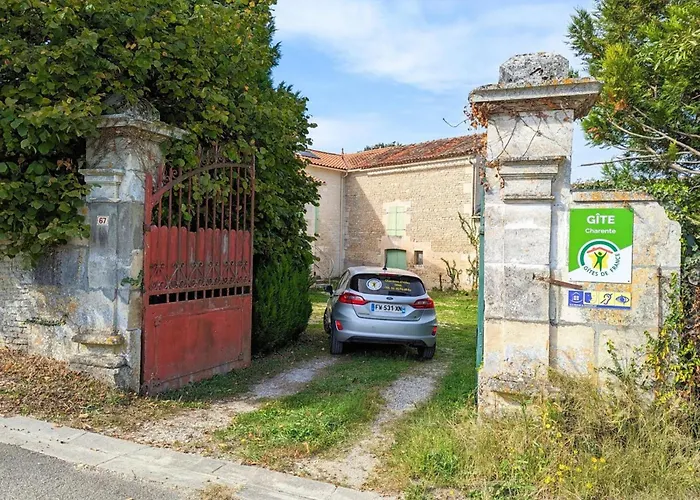 Semesterbostad En Pierres Avec Poele Et Animaux Admis - Fr-1-653-79 Asnières-sur-Nouère