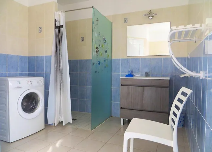 En Pierres Avec Poele Et Animaux Admis - Fr-1-653-79 * Asnières-sur-Nouère